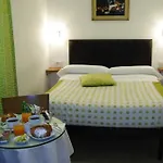 Adelaide House بيت ضيافة فلورنس