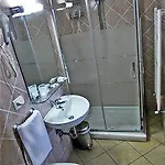 بيت ضيافة Adelaide House 4*