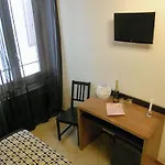 Adelaide House فلورنس
