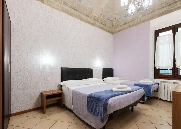 Adelaide House Pensionat 3*