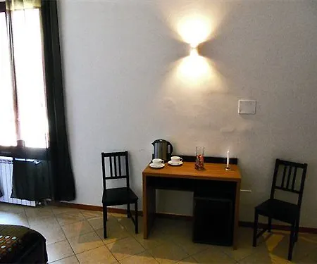 Adelaide House Гостевой дом 2*