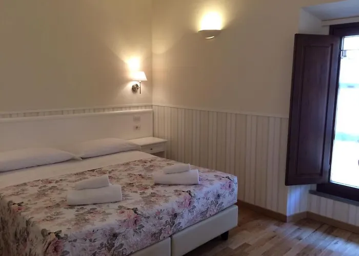 Adelaide House 4* フィレンツェ