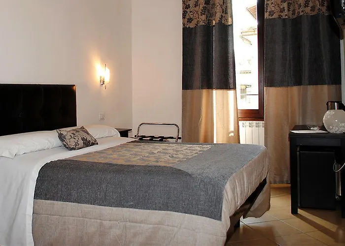 Adelaide House ゲストハウス 4*