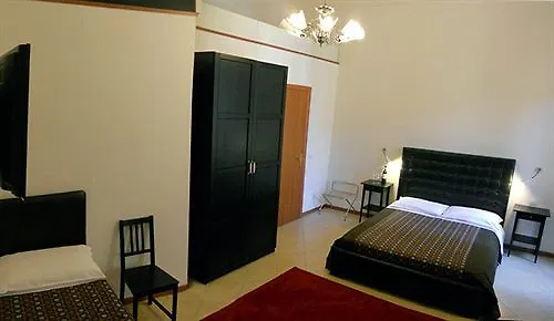 ゲストハウス Adelaide House