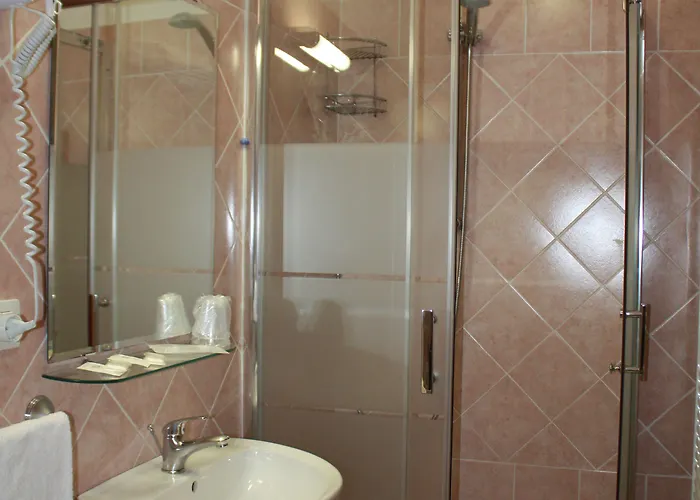 Adelaide House Floransa